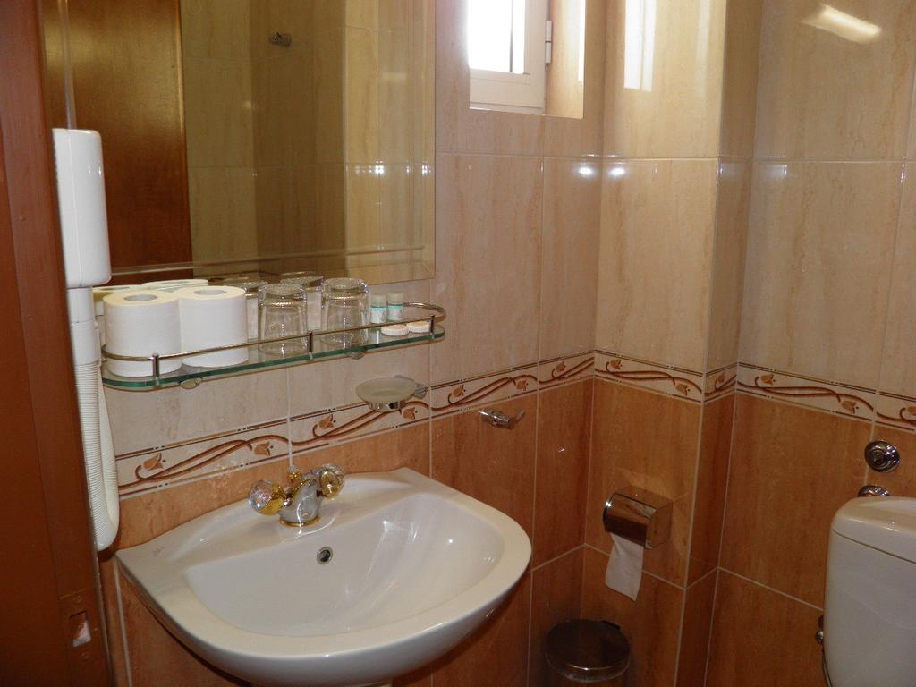 Hotel Meletiou Thebes Bilik gambar